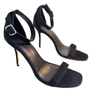 Reformation Kelly Heels Buckle Sandals Black Suede Size: 8.5.